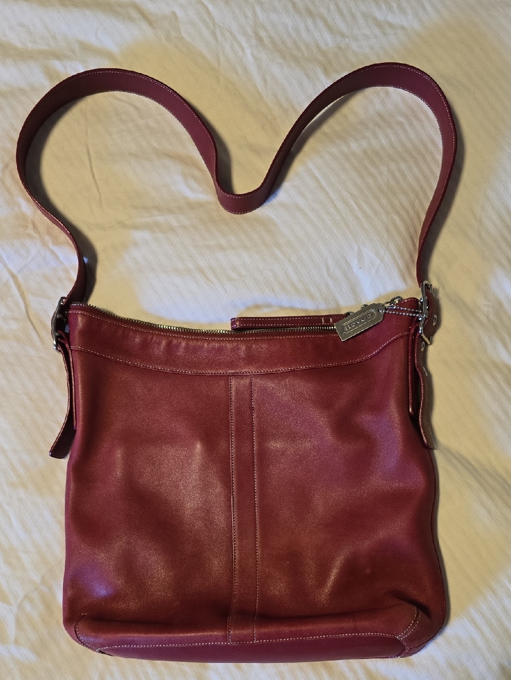 Vintage Coach Legacy Slim Duffle In Burgundy Leather Shoulder Bag